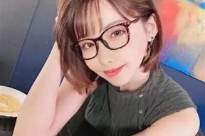 麻豆传媒2024新年贺岁片：欢庆佳节，共享快乐时光