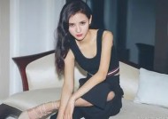 麻豆传媒林予曦为赚钱而努力，展现影视新生代魅力